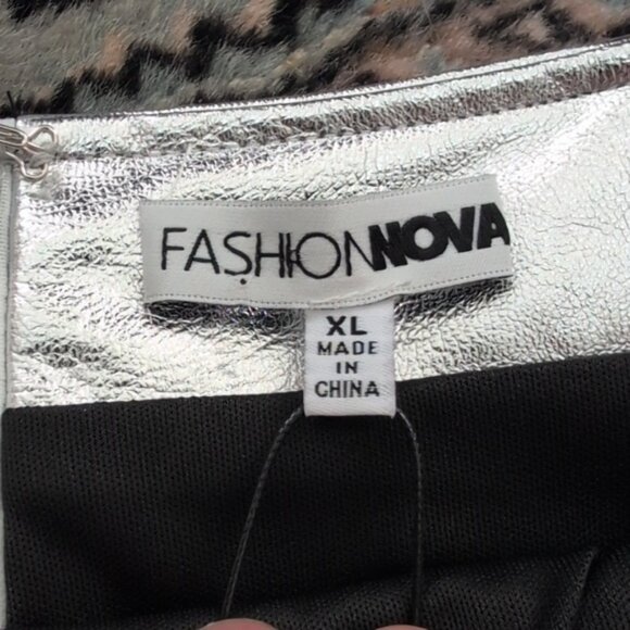 NWT Fashion Nova Silver Foil Metallic Mini Skirt - Picture 6 of 6